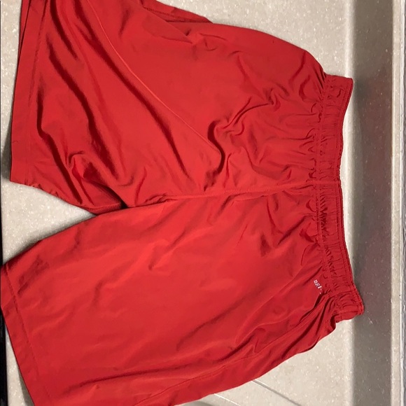 Nike dri fit shorts - Picture 2 of 2